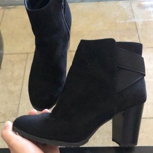 Black booties size 6 1/2